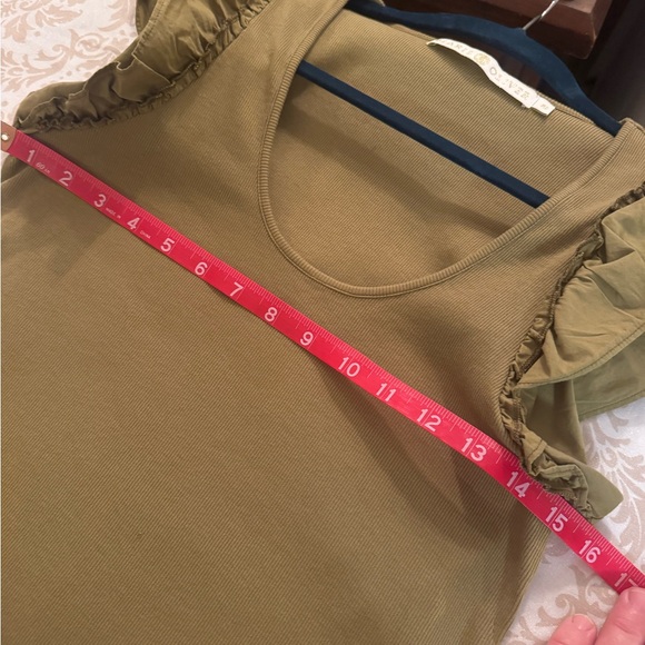 Marie Oliver Ruffled Feminine Top - Picture 4 of 5